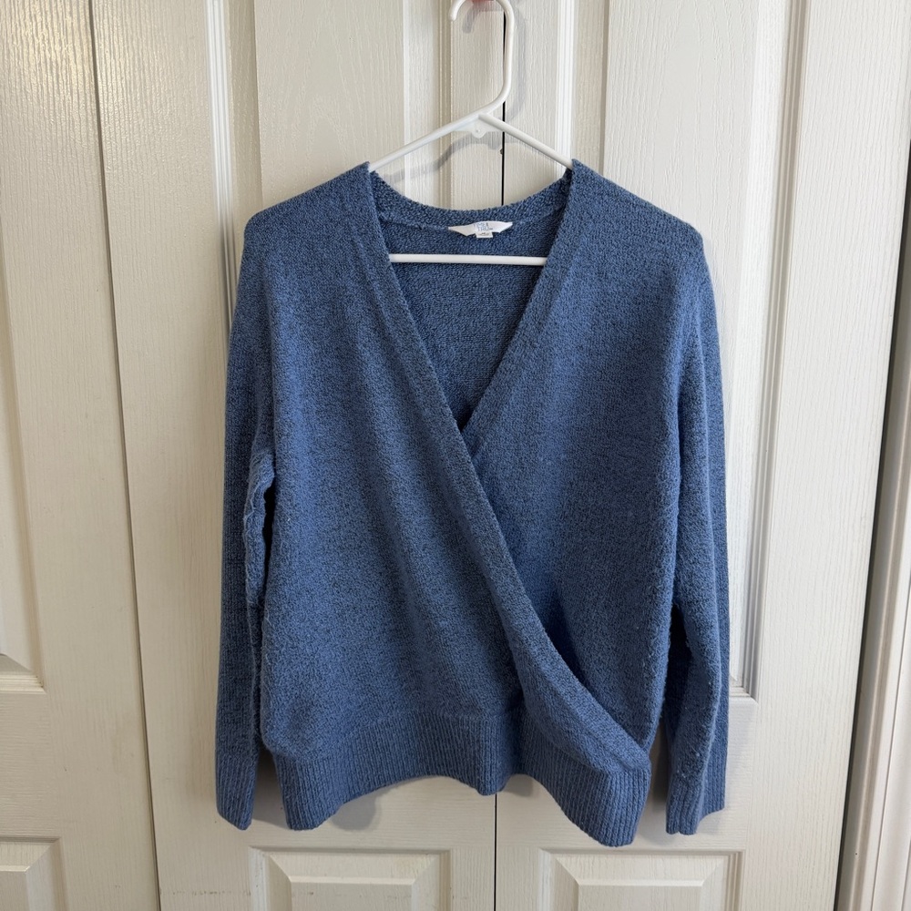 Time &‎ Tru Heather blue v neck wrap sweater size medium